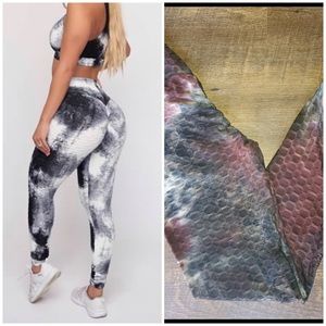 Tie dye scrunch butt leggings